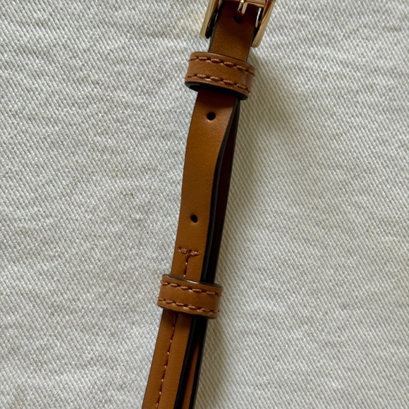 MK Small Canteen Crossbody Round Bag Purse - Picture 8 of 15